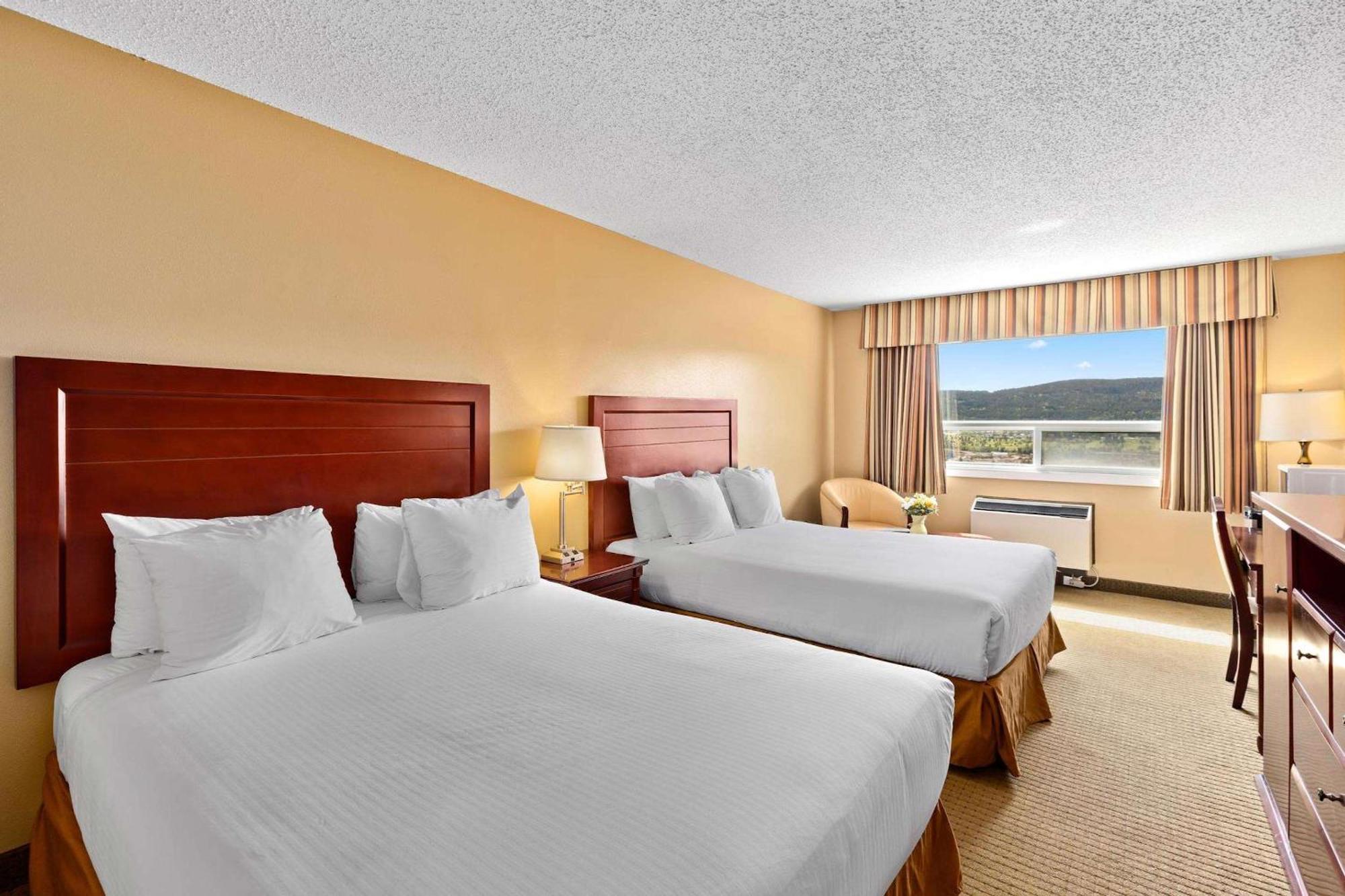 Coast Fraser Inn Williams Lake Esterno foto