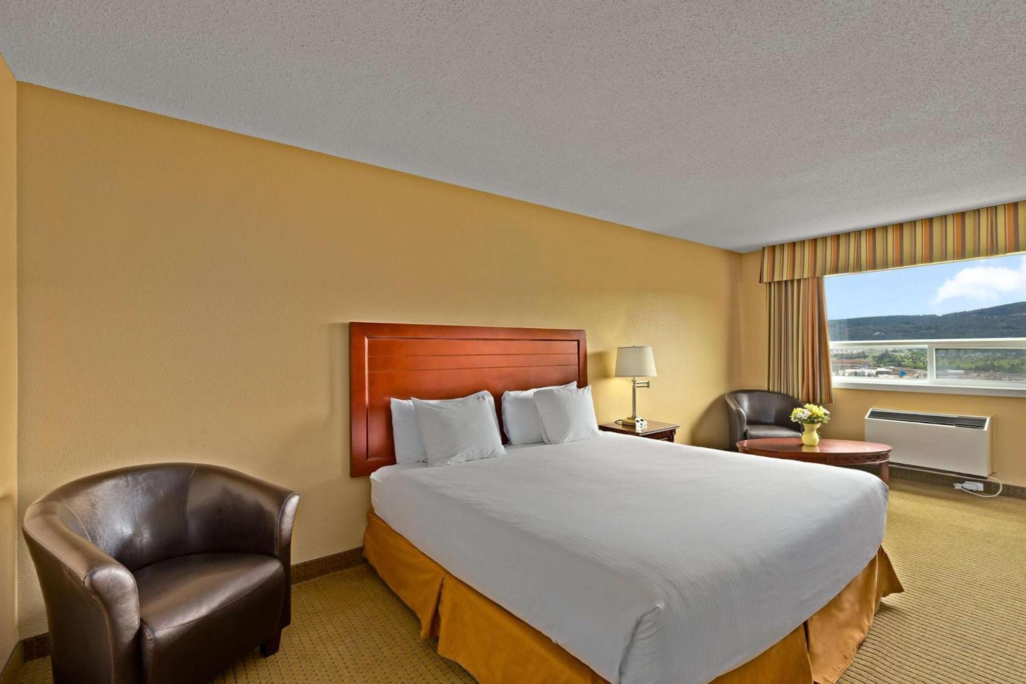 Coast Fraser Inn Williams Lake Esterno foto